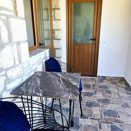 Ambelas Guest 6 3* Himara