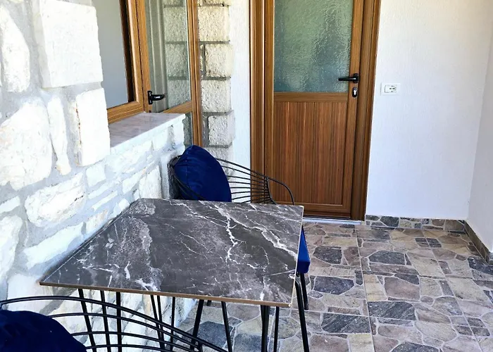 Ambelas Guest 6 3* Himare